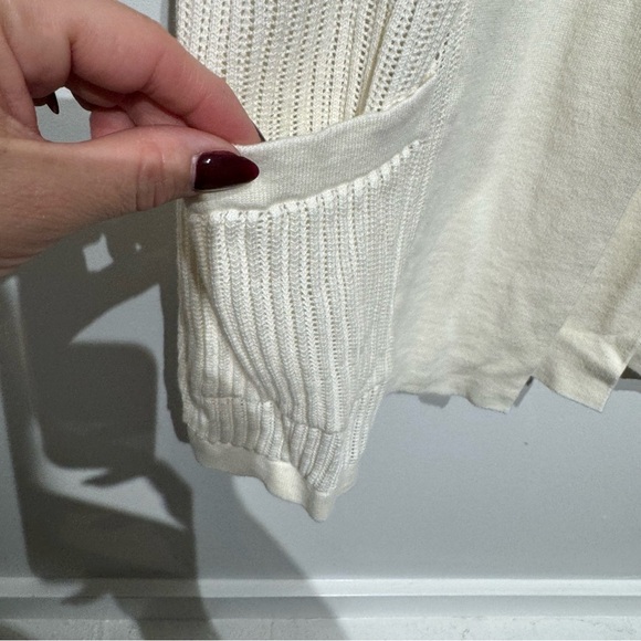 Bundle of 2 Banana Republic Ivory & Black  Knit Short Sleeve Cardigans. Size XS - Picture 5 of 11